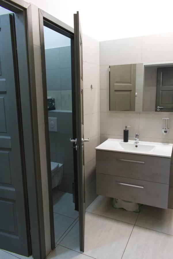 Silver Dream Apartmanhaz Debrecen Ngoại thất bức ảnh